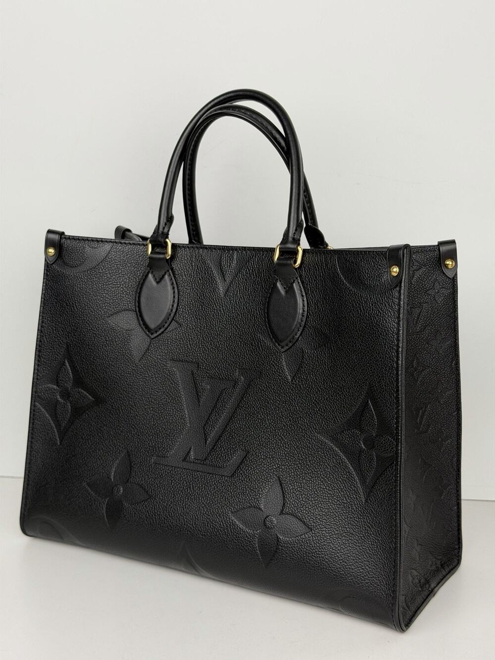 Louis Vuitton OnTheGo MM Tote Bag Black Monogram Empreinte Leather NFC C4